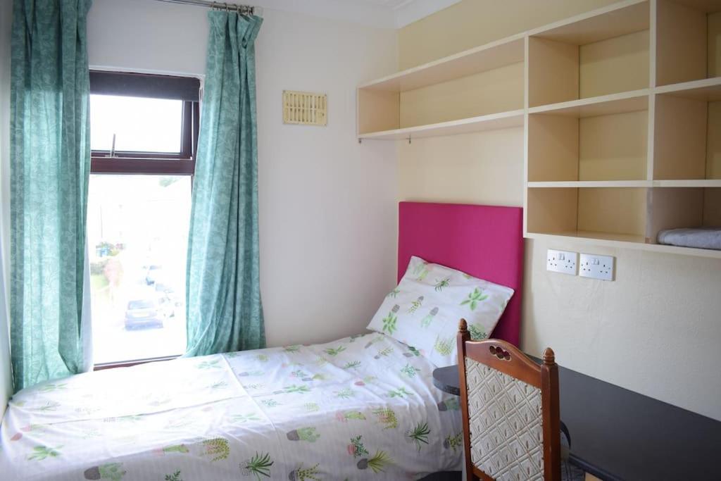 House Stay In Bangor North Wales エクステリア 写真