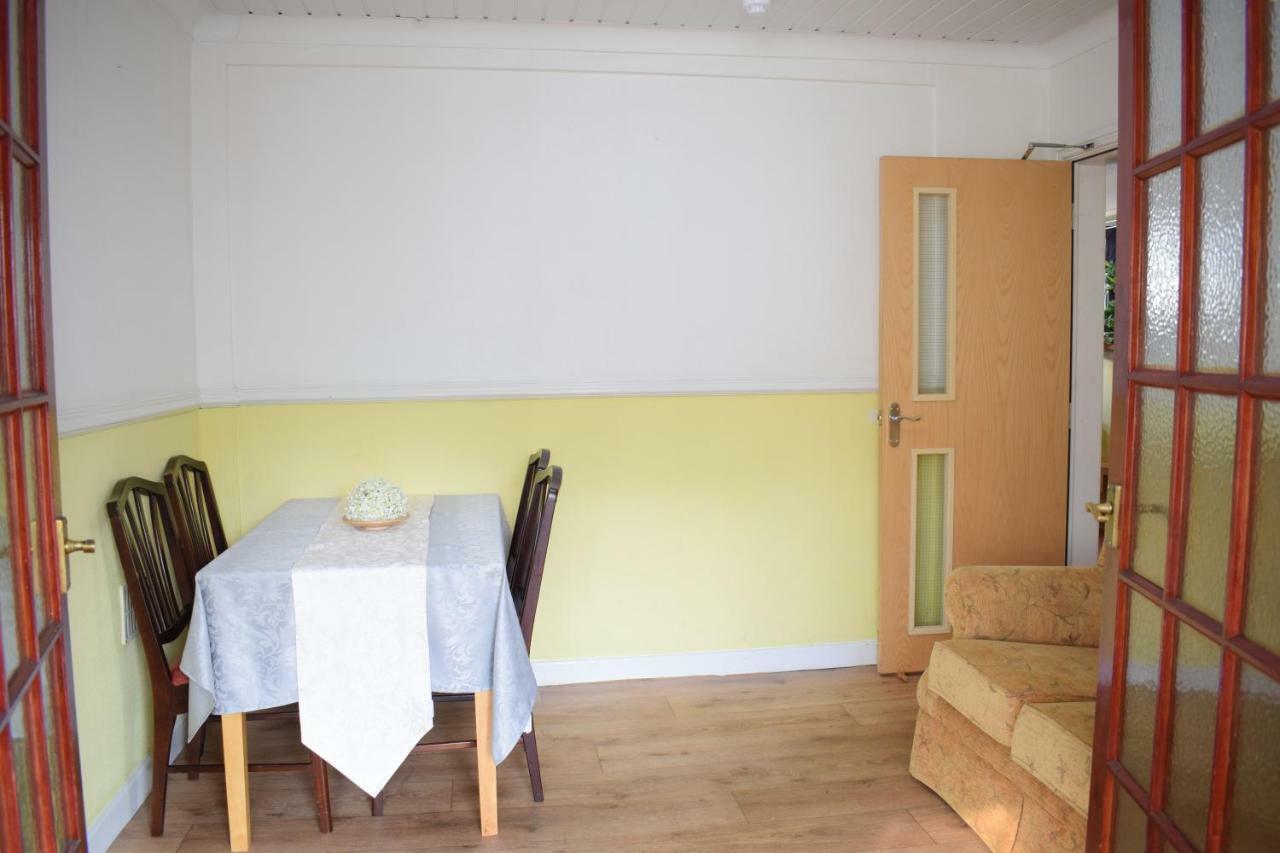House Stay In Bangor North Wales エクステリア 写真