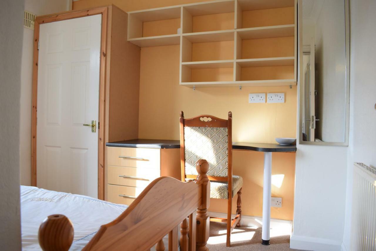 House Stay In Bangor North Wales エクステリア 写真