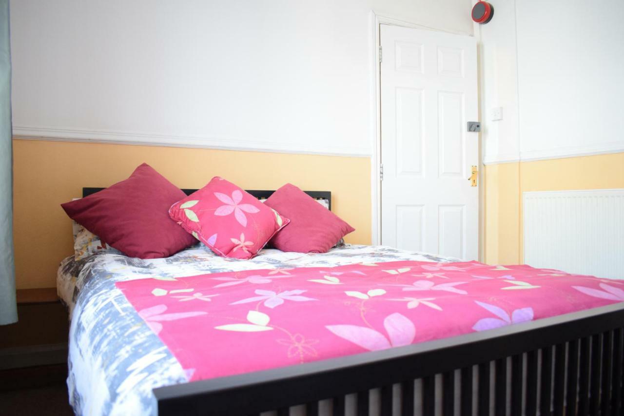 House Stay In Bangor North Wales エクステリア 写真